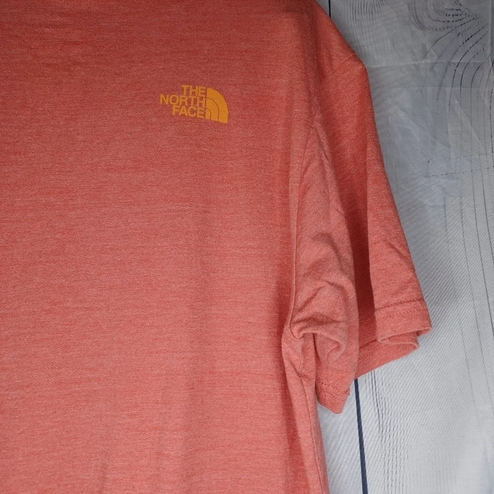The North Face Slim Fit Men's Graphic T-Shirt - Picture 10 of 12